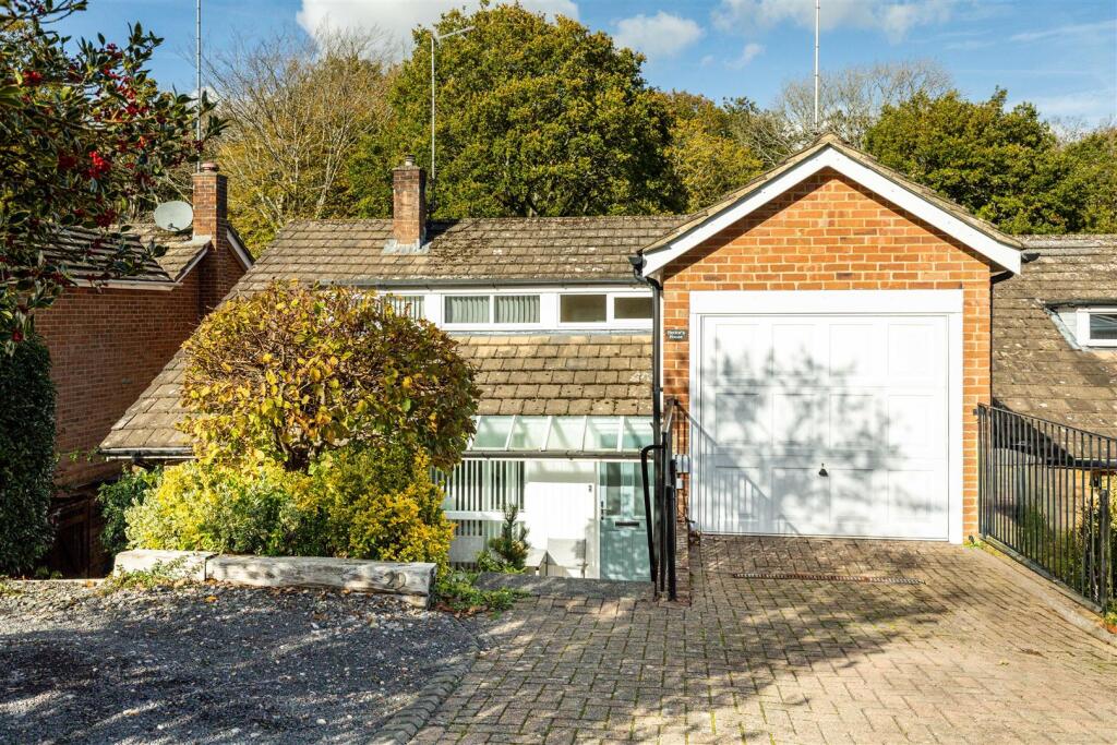 Main image of property: Quarry Hill, Haywards Heath
