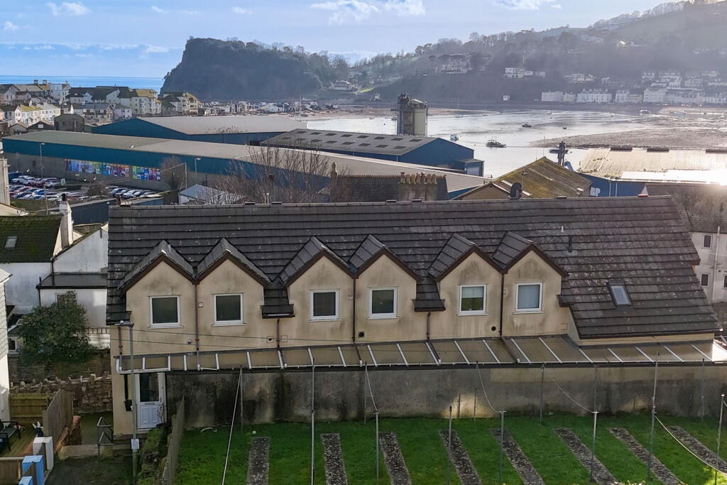 Main image of property: Parson Street, Teignmouth, TQ14 8FH