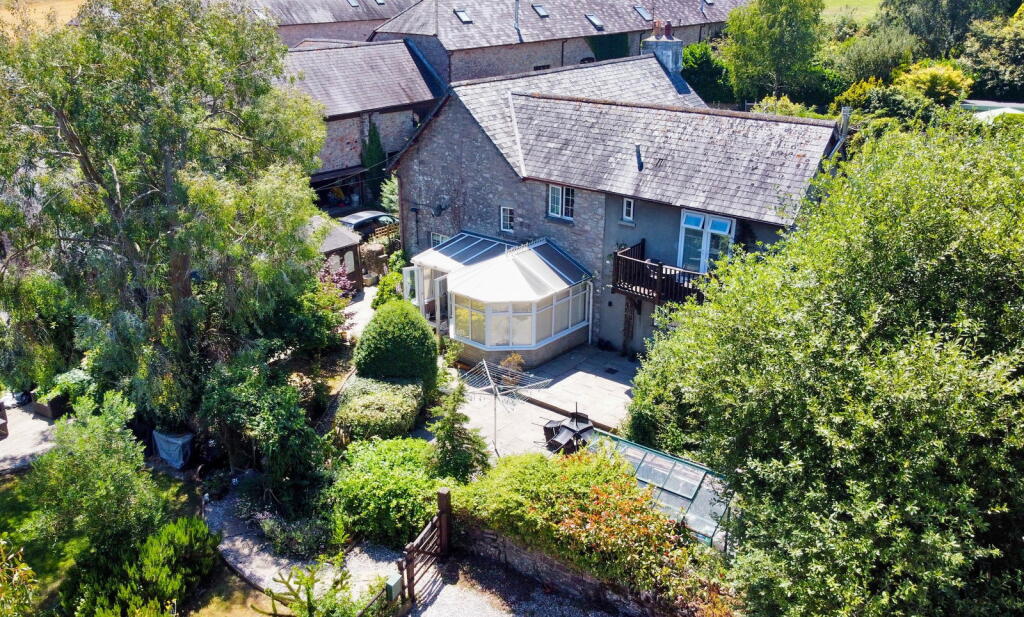 Main image of property: Bulleigh Barton Cottages, Ipplepen