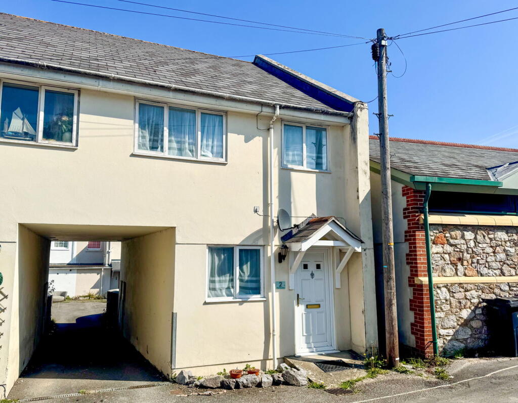 Main image of property: The Pinches, St Pauls Road, Newton Abbot, TQ12 2HP