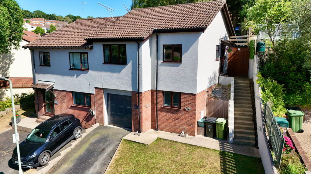 Main image of property: Hawthorn Close, Newton Abbot, TQ12 4TG