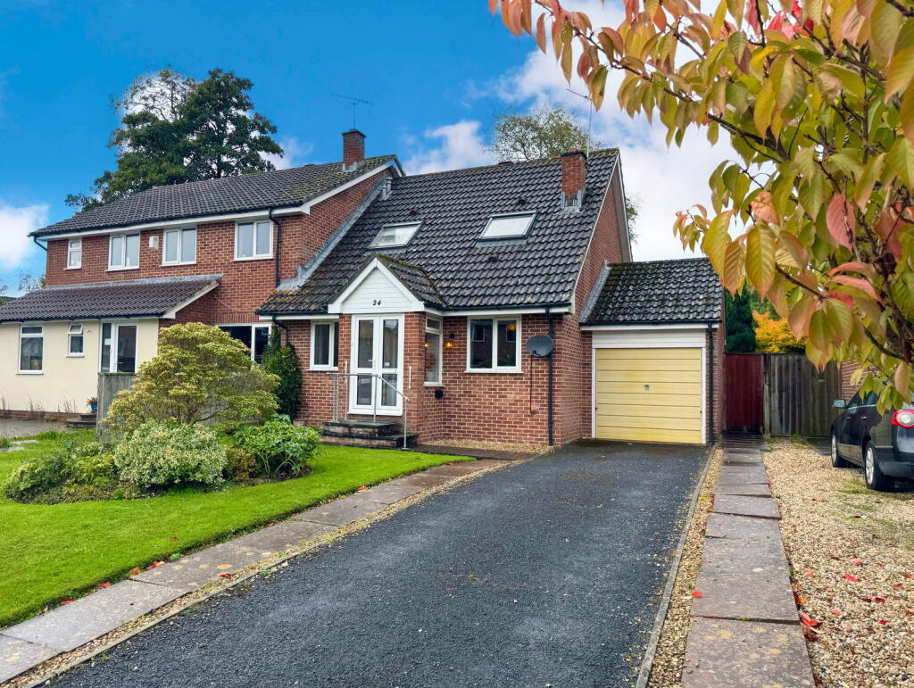 Main image of property: Kiln Close, Bovey Tracey, Newton Abbot, TQ13 9YL