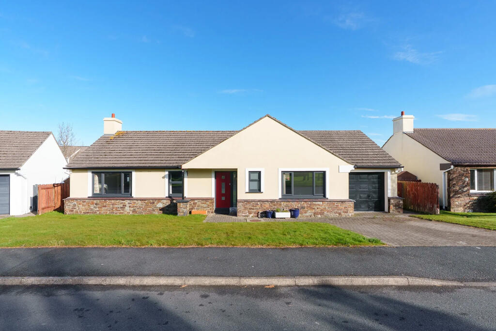 Main image of property: 5, Glebe Aalin, Ballaugh