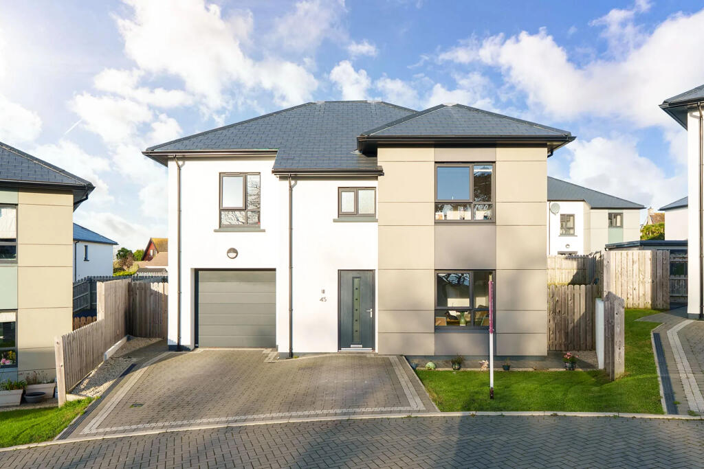 Main image of property: 45, Gibbs Grove, Ramsey