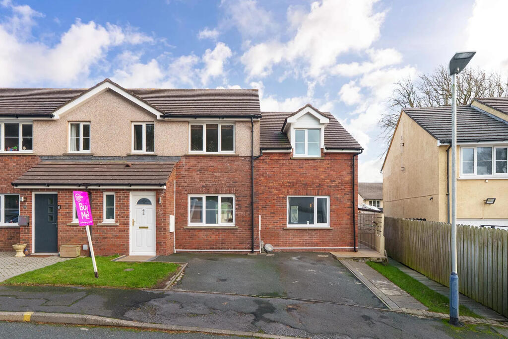 Main image of property: 44, Harcroft Meadow, Douglas