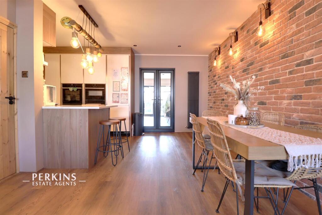 Main image of property: Greenford, UB6