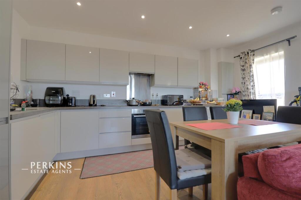 Main image of property: Northolt, UB5