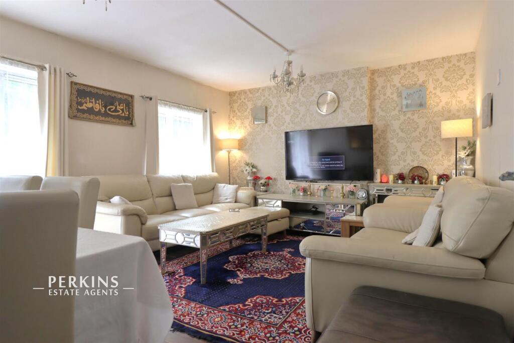 Main image of property: Southall, UB1