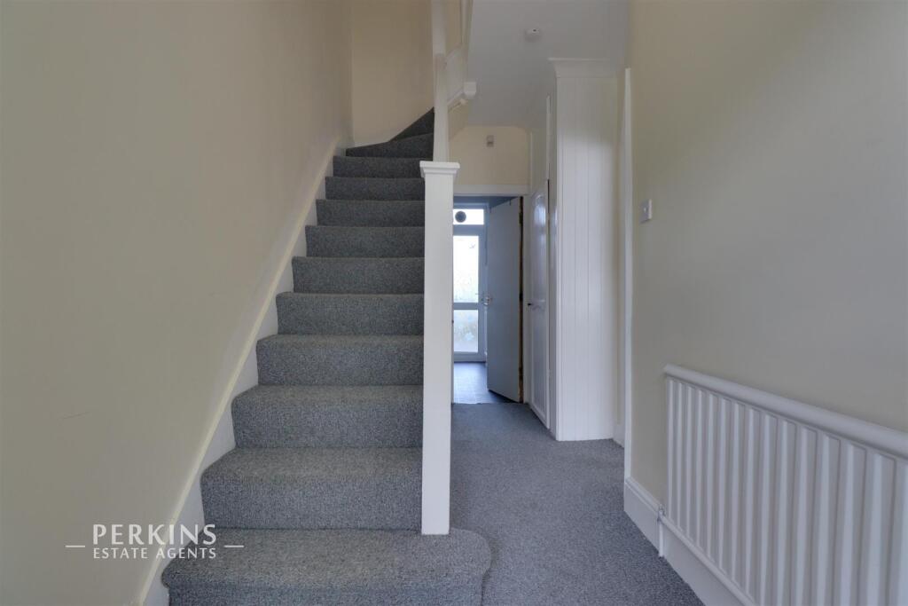 Main image of property: Cleveley Crescent, W5