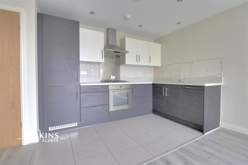 Main image of property: Greenford, UB6