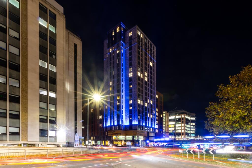 Main image of property: Thames Quarter, Reading