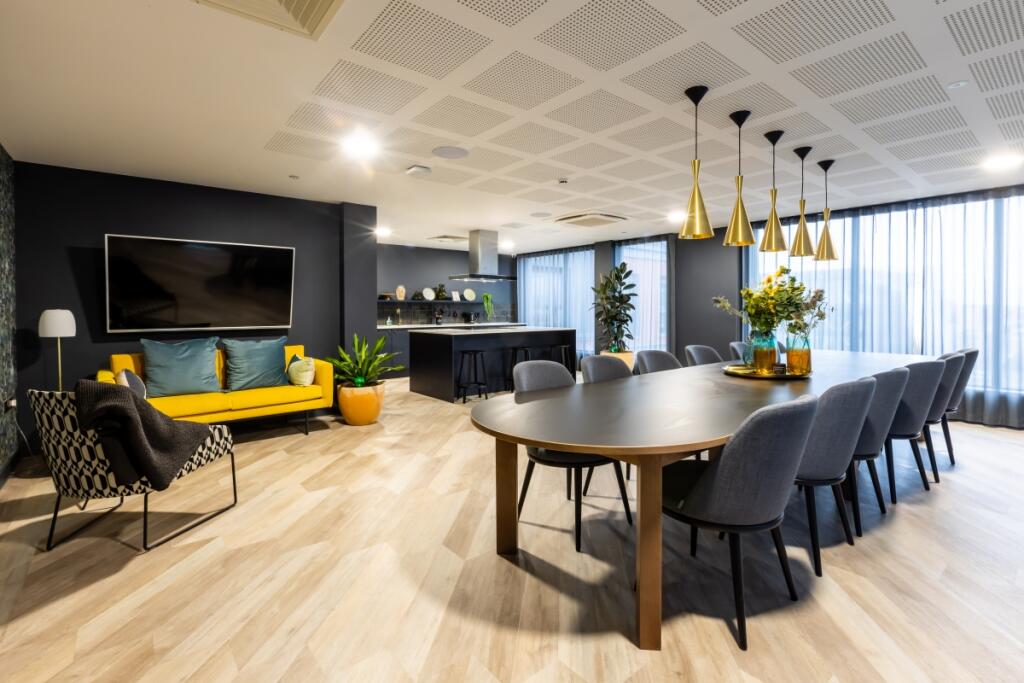 Main image of property: Thames Quarter, Reading