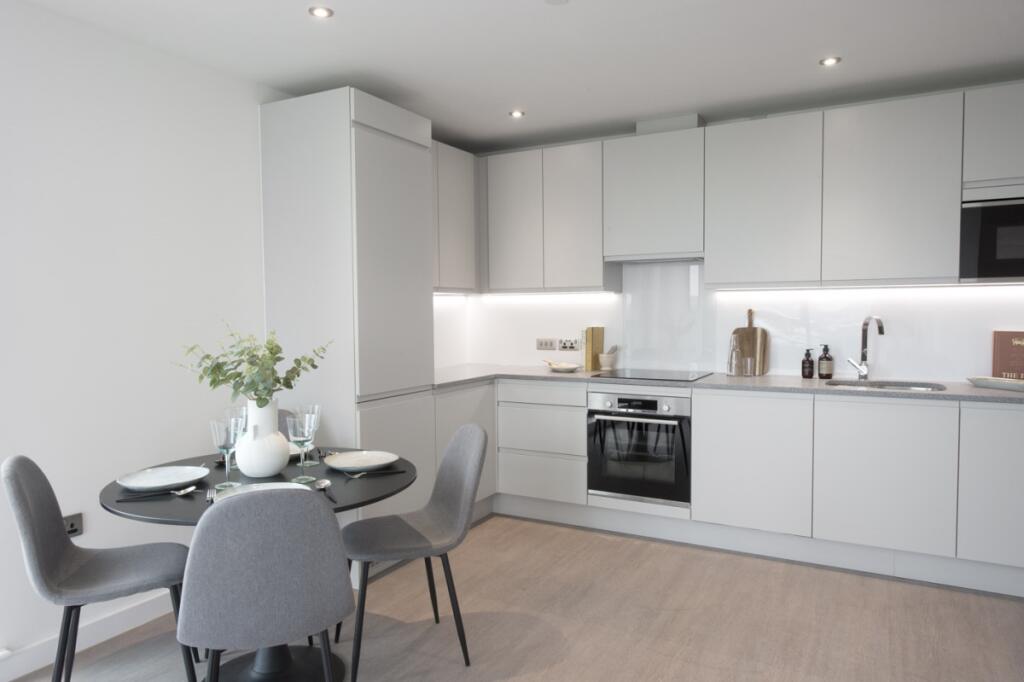 Main image of property: Thames Quarter, Reading