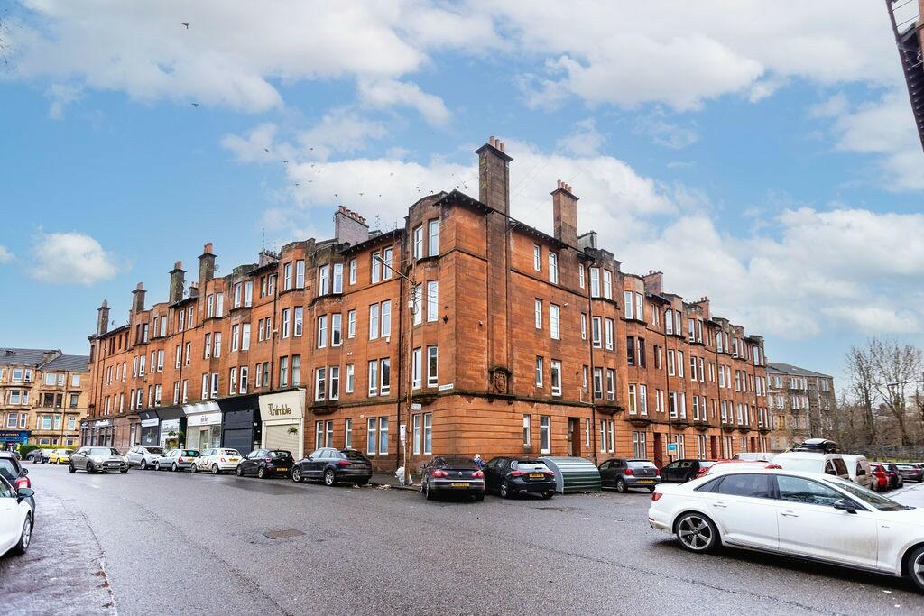 1 bedroom flat for sale in Ettrick Place, Glasgow, G43