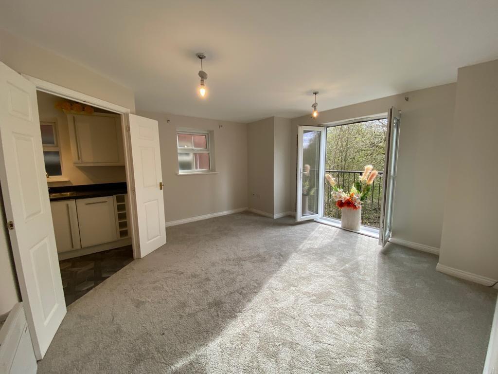 2 bedroom apartment for sale in Stonemere Drive, Radcliffe, Manchester, M26