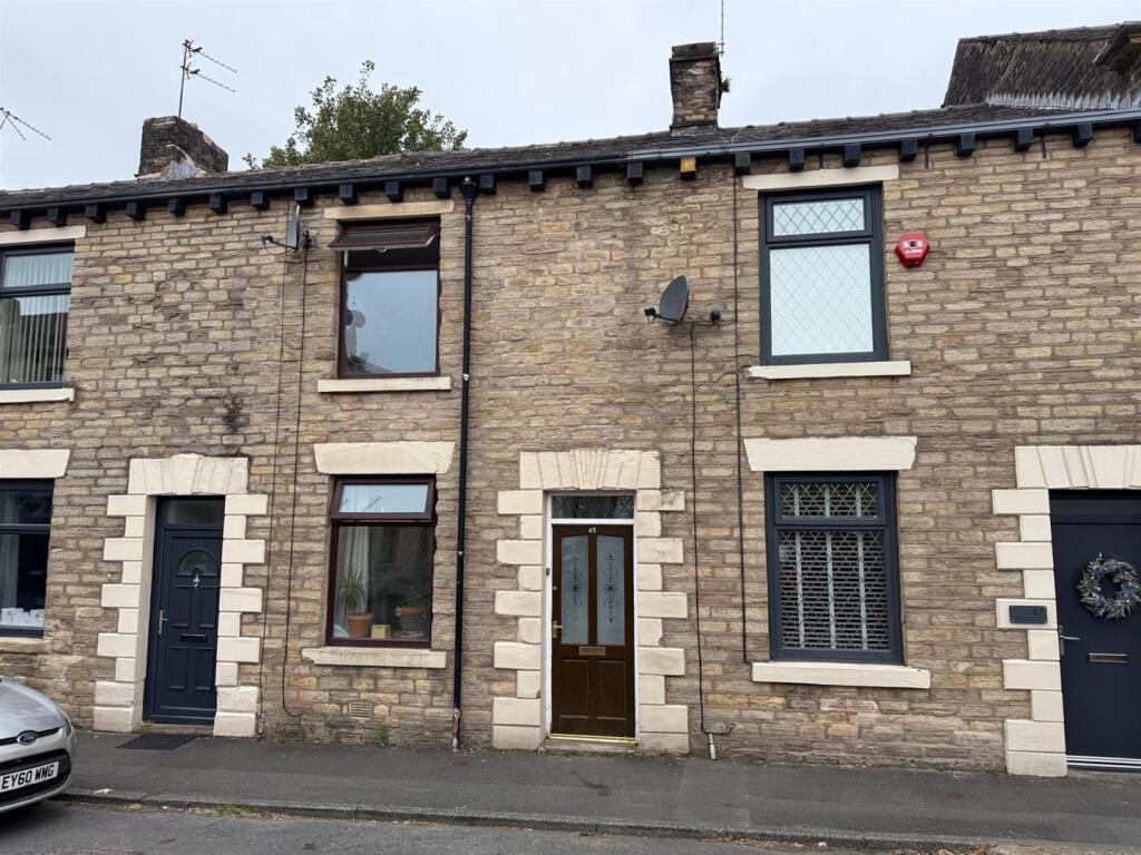 Main image of property: Co-Operative Street, Oldham, OL4 5TB