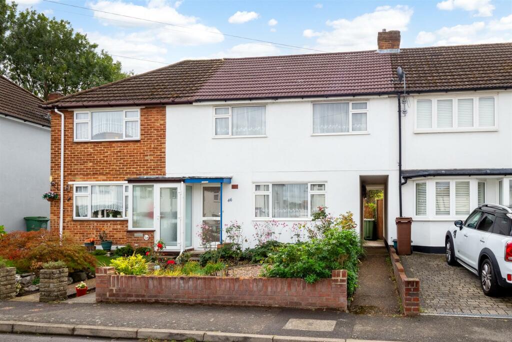 3 bedroom terraced house for sale in Ashleigh Gardens, Sutton, SM1