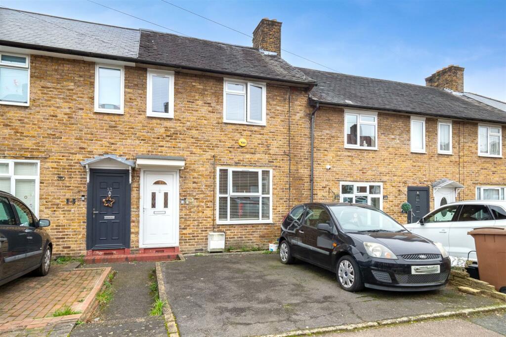 3 bedroom terraced house for sale in Welbeck Road, Sutton, SM1