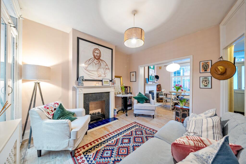 Main image of property: Kilburn Lane, Queens Park, London, W10