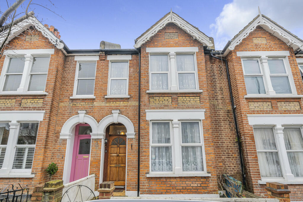 3 bedroom terraced house for sale in Mount Pleasant Road, London, SE13