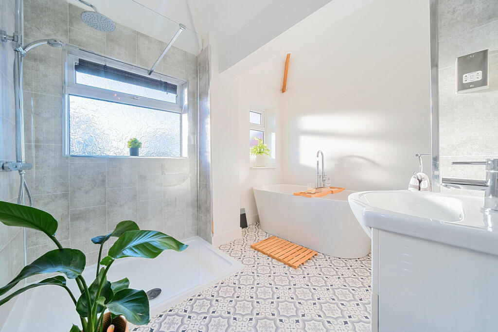Additional property image - Peplins Way, Birmingham, B30 3