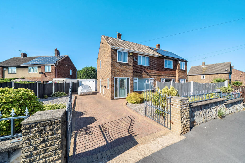 Main image of property: Cleveland Avenue, Wakefield, WF11 8