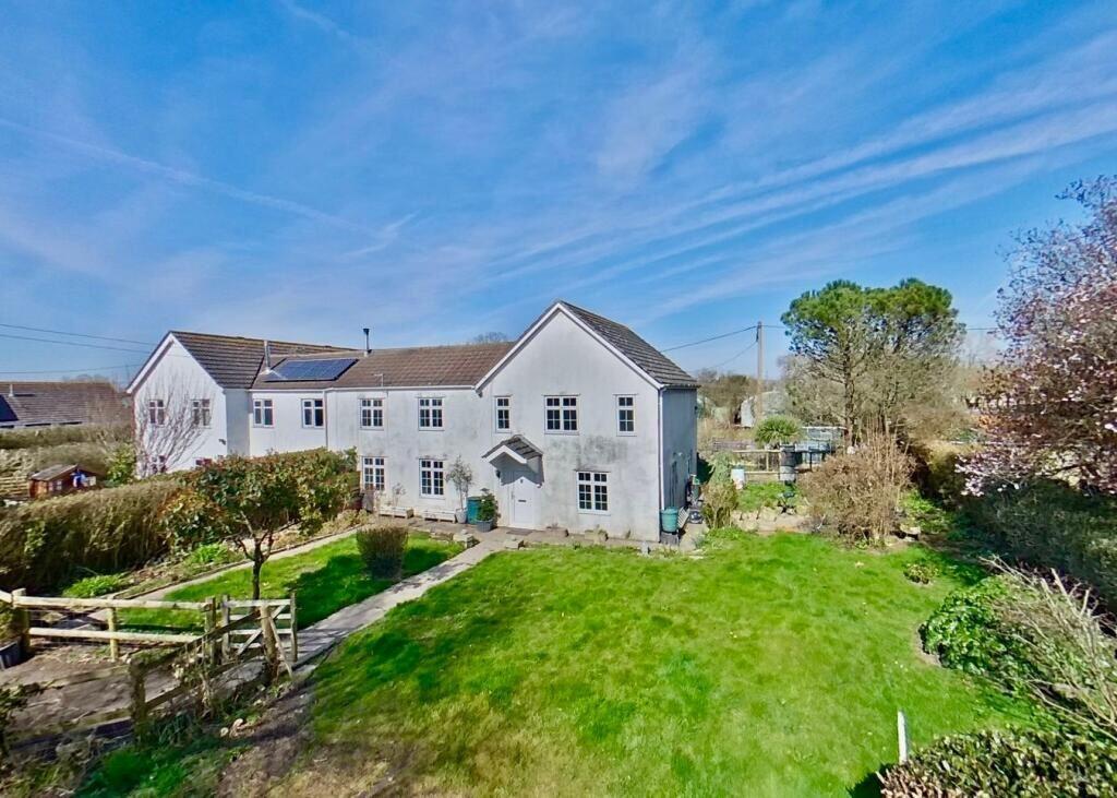 Main image of property: Rose Cottage, Goldcliff, Newport, Gwent, NP18 2AU