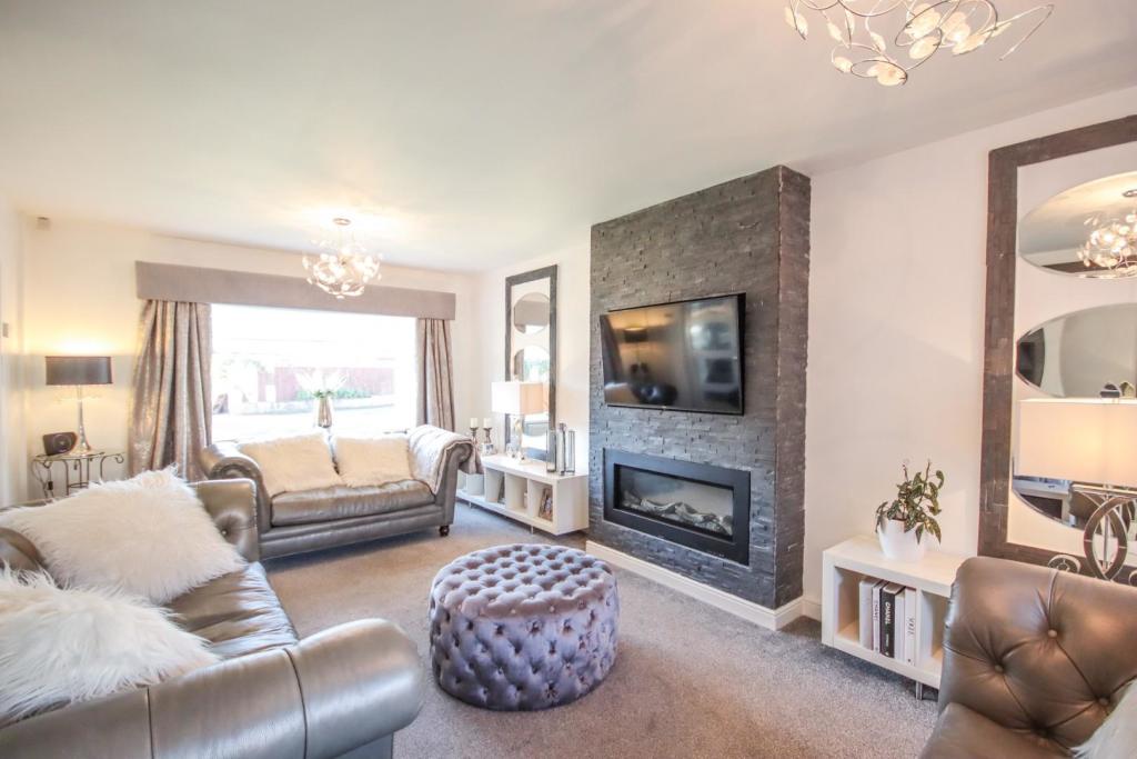 4 bedroom detached house for sale in Rydal Way, Redmarshall, Stockton