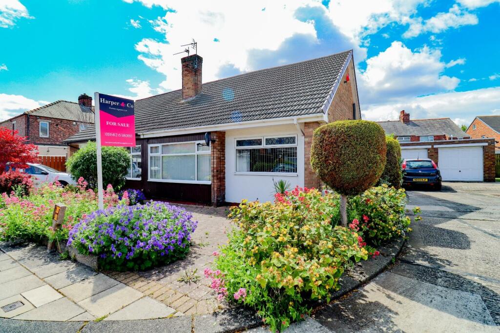 2 bedroom semidetached bungalow for sale in Dorset Close, Linthorpe
