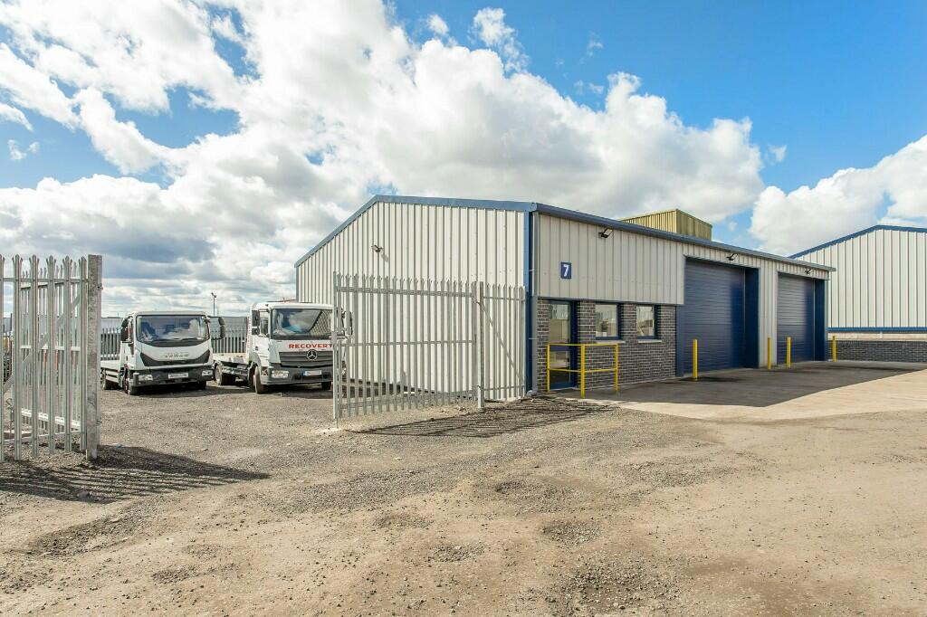 Light industrial facility to lease in Unit 7, Brownsburn Industrial