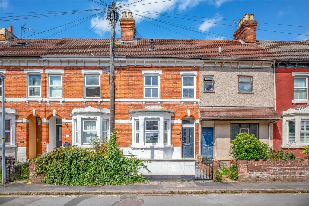 3 bedroom terraced house for sale in Dixon Street, Old Town, Swindon, Wiltshire, SN1