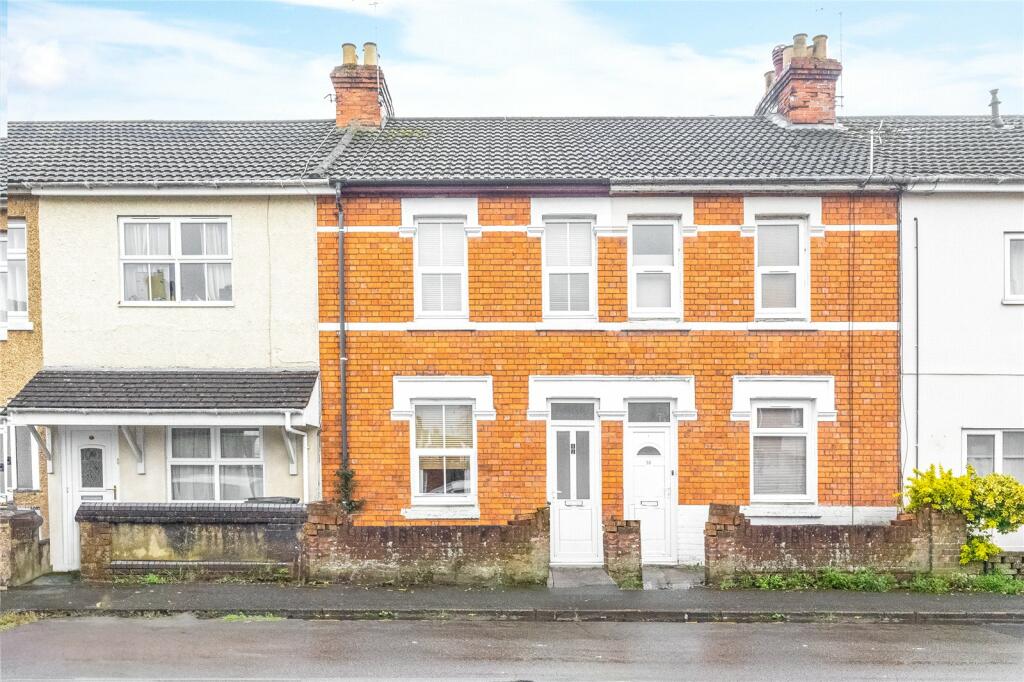 2 bedroom terraced house for rent in Tennyson Street, Swindon, Wiltshire, SN1