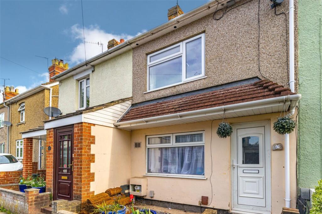 2 bedroom terraced house for sale in Dores Road, Upper Stratton, Swindon, Wiltshire, SN2