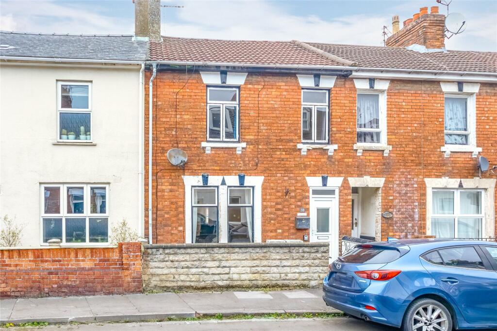 3 bedroom terraced house for rent in North Street, Swindon, Wiltshire, SN1