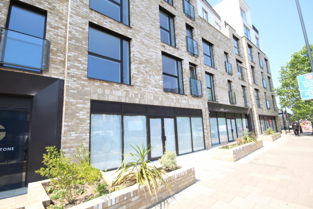 High street retail property for rent in Edgware Road, London, NW2