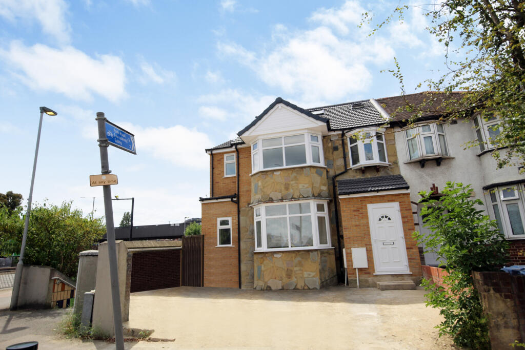 Main image of property: Park Avenue, Park Royal, Middlesex, NW10
