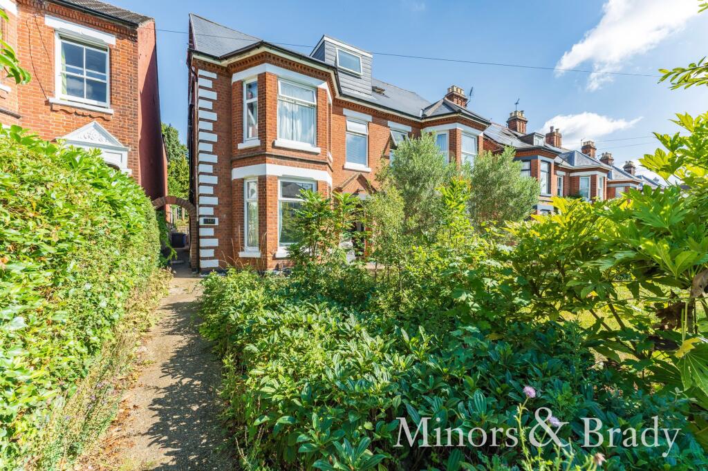 Main image of property: Earlham Road, Norwich, NR2
