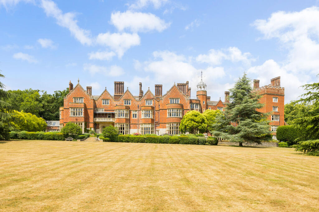 Main image of property: Goldings, Hertford, SG14