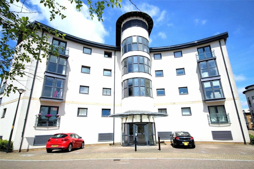 2 bedroom apartment for sale in Pasteur Drive, Old Town, Swindon, Wiltshire, SN1