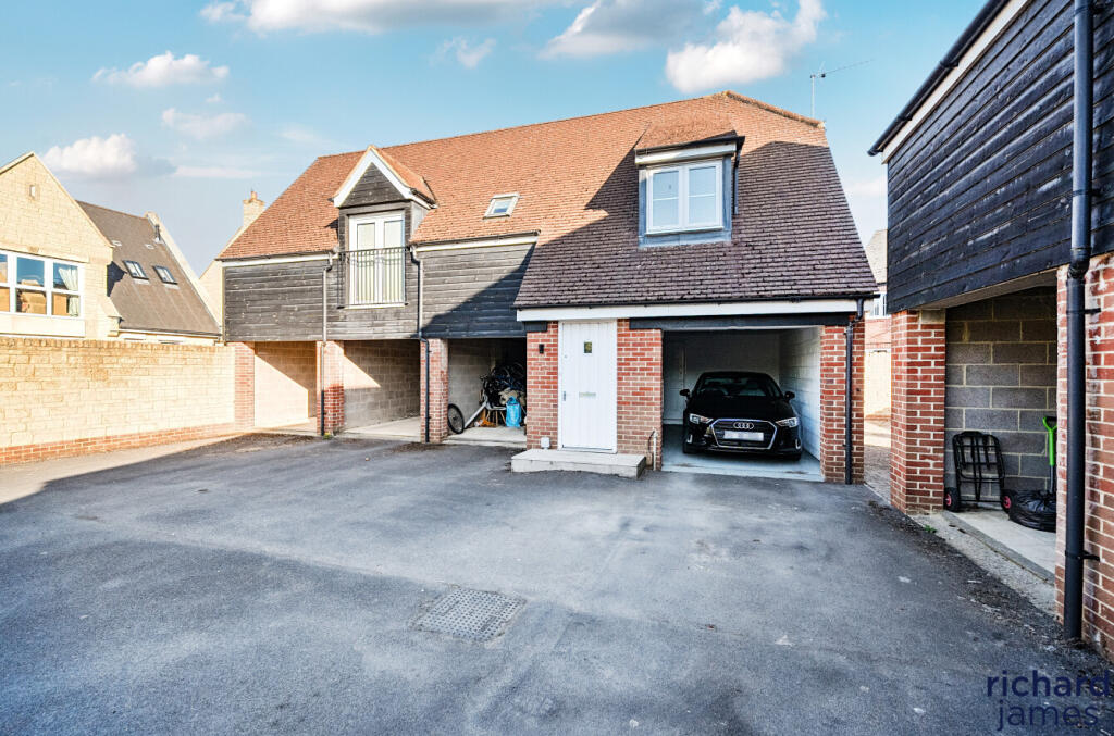 Main image of property: Ariadne Road, Oakhurst, Swindon, SN25