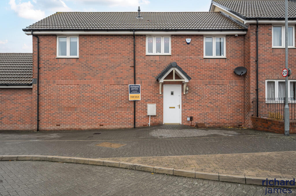 Main image of property: Hewlett Place, Swindon, SN25