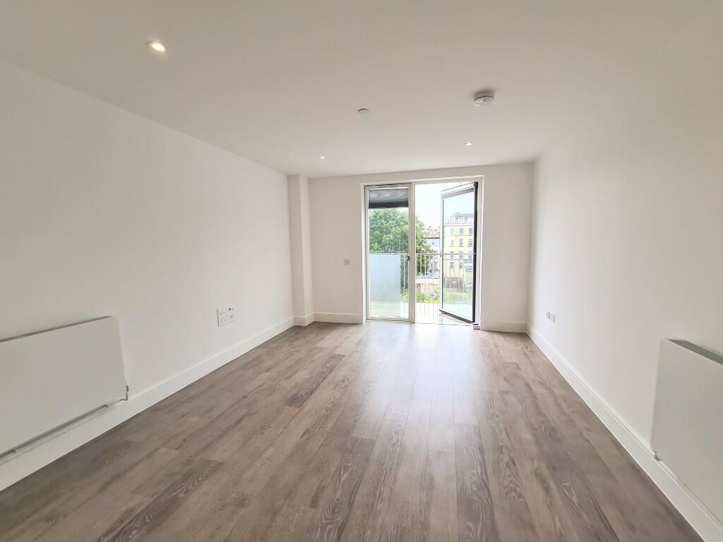 Additional property image - Upper Bristol Road, Bath, Somerset, BA1