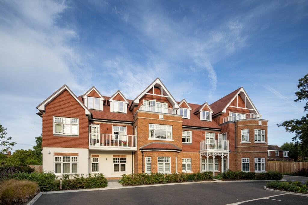 Main image of property: Horsham Road, Cranleigh, Surrey, GU6