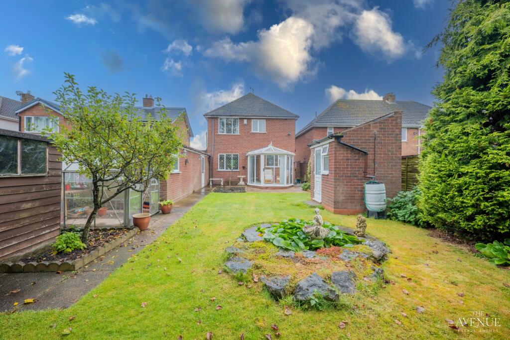 3 bedroom detached house for sale in A 3 Bed Detached on Bosty Lane