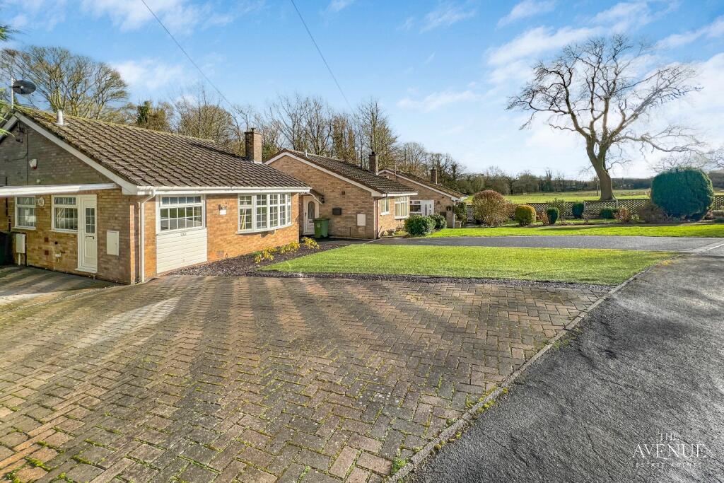 1 bedroom detached bungalow for sale in Valley View Road, Riddings