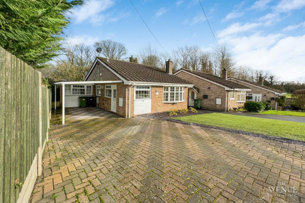 1 bedroom detached bungalow for sale in Valley View Road, Riddings