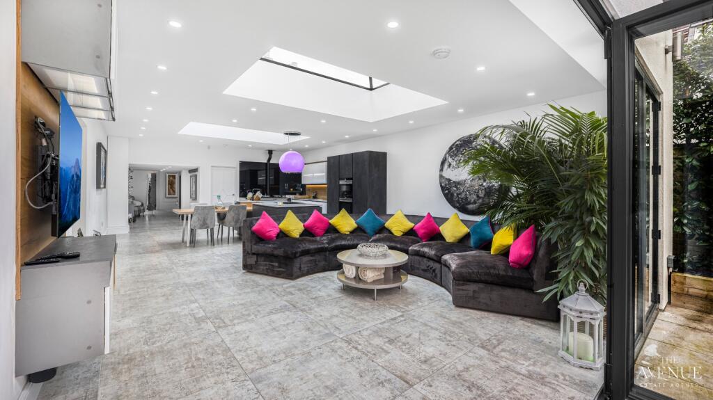 Additional property image - Stoneyfields, Bulls Lane, Sutton Coldfield, B76 9QN