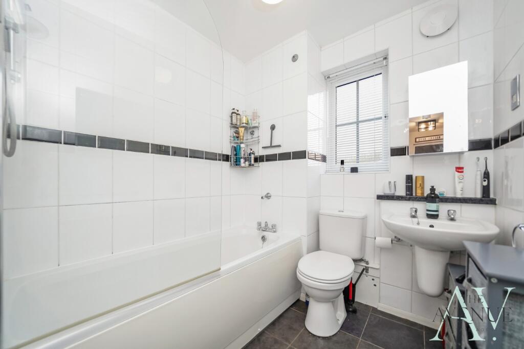 Additional property image - Stanstrete Field, Great Notley, Braintree, Essex, CM77