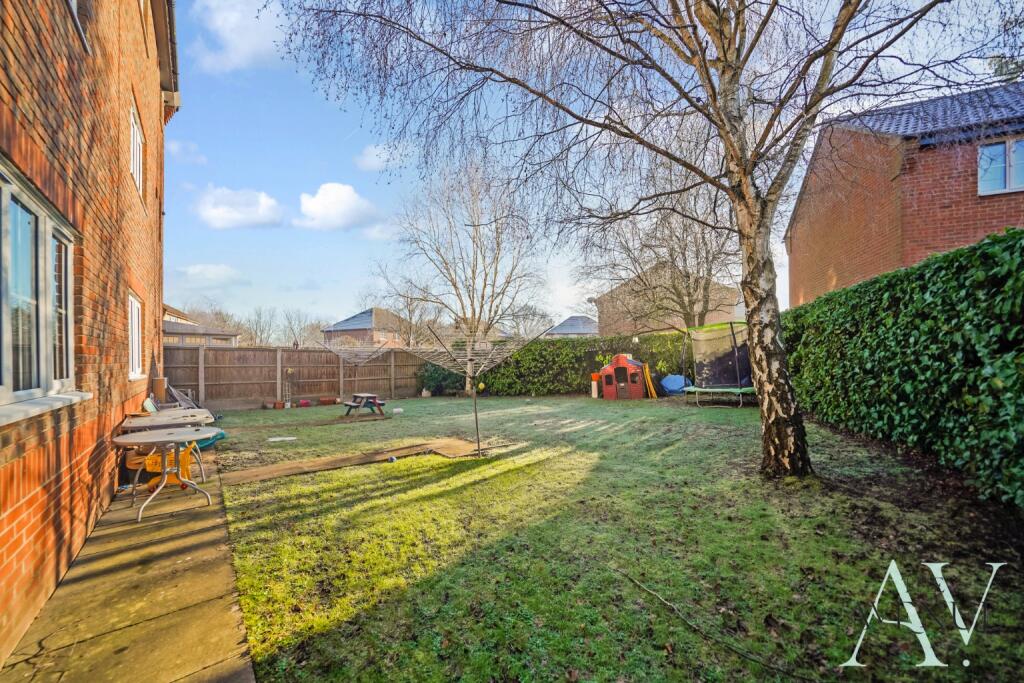 Additional property image - Stanstrete Field, Great Notley, Braintree, Essex, CM77