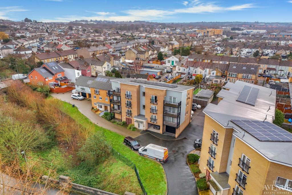 Main image of property: The Chase, Grays